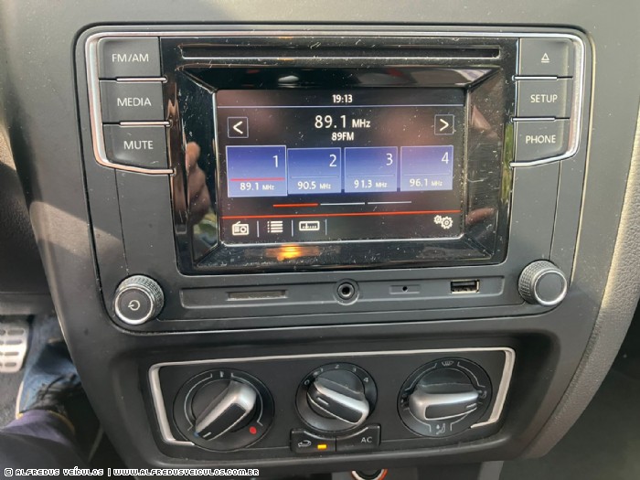 Volkswagen FOX PEPPER 1.6 MSI 2015/2016